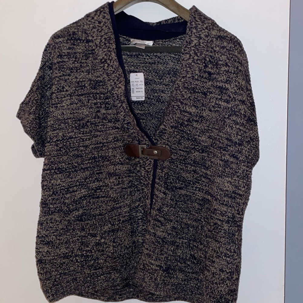 Cj Banks short sleeve sweater w a buckle